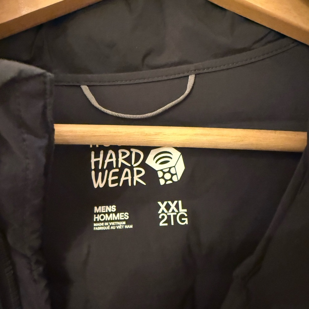 Mountain Hardwear Dark Gray Puffer Jacket - Picture 2 of 4